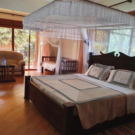 The Palms Beach Hotel And Restaurant Limited Entebbe Luaran gambar