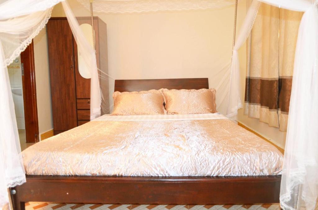 The Palms Beach Hotel And Restaurant Limited Entebbe Luaran gambar