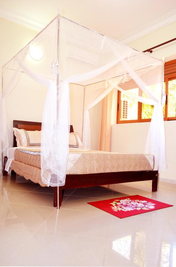 The Palms Beach Hotel And Restaurant Limited Entebbe Luaran gambar